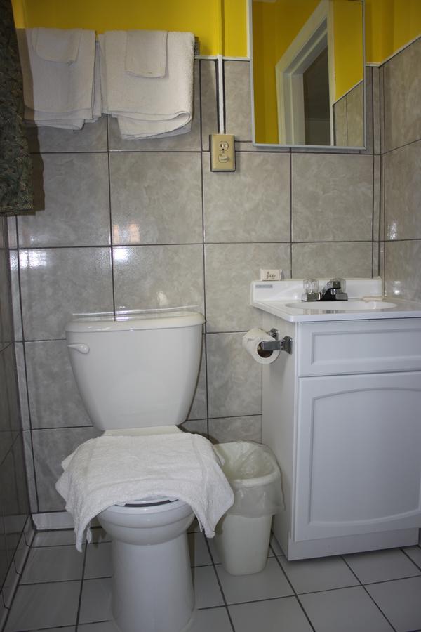 Kenwood Motel Kenton Екстериор снимка