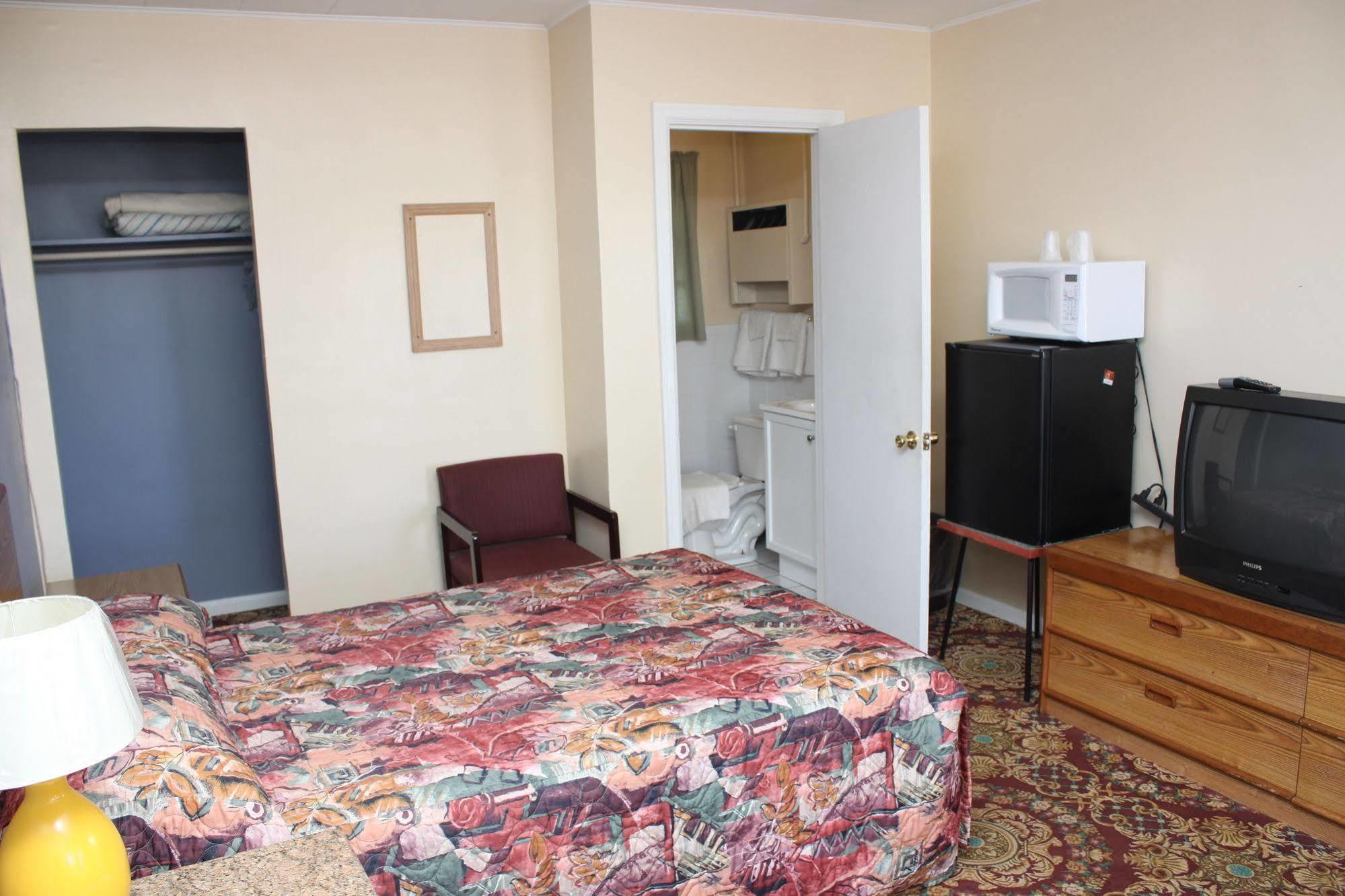Kenwood Motel Kenton Екстериор снимка